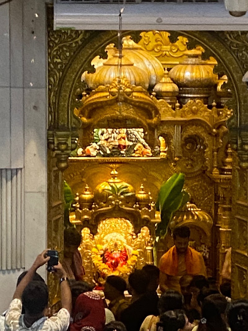 Shri Siddhivinayak Temple - Shri Siddhivinayak Temple Oshiwar Bridge, 1, Swami Vivekanand Rd, Best Nagar, Goregaon West, Mumbai, Maharashtra 400104, India