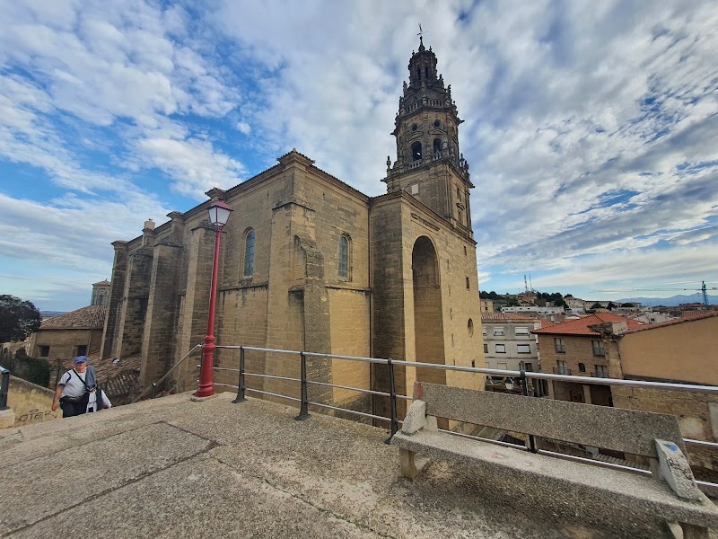 Haro - Haro, P.º Iglesia de la, 1, 26200 Haro, La Rioja, Spain