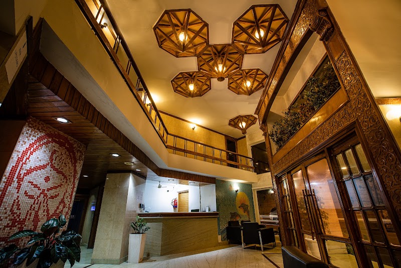 Hotel Mansar Jammu - Hotel Mansar Jammu Raghunath Mandir Rd, near Tourist Reception Centre & Dennis, Prem Nagar, Old Heritage City, Jammu, 180001