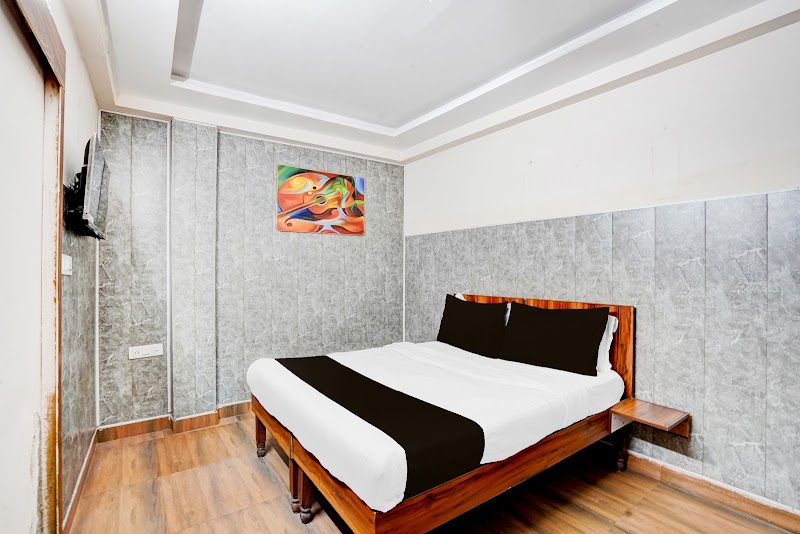 Hotel O by OYO Knights Inn - Hotel O by OYO Knights Inn, M1, Defence Colony, Bhopura, Sahibabad, Ghaziabad, Uttar Pradesh 201006, India