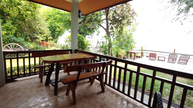Nakorn River View - Nakorn River View Guesthouse – Restaurant and Café Vatnakhone village Champasak village, Muang Champassak 01060, Laos