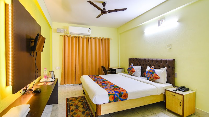 FabHotel Bollywood 2.0 - FabHotel Bollywood 2.0 360/428, Sub Plot 15, Sipasarubali, Baliapanda Road, Sea Beach, Subrata Sarkar Rd, near Empires Hotel, Baliapanda Housing Board Colony, Puri, Odisha 752001, India