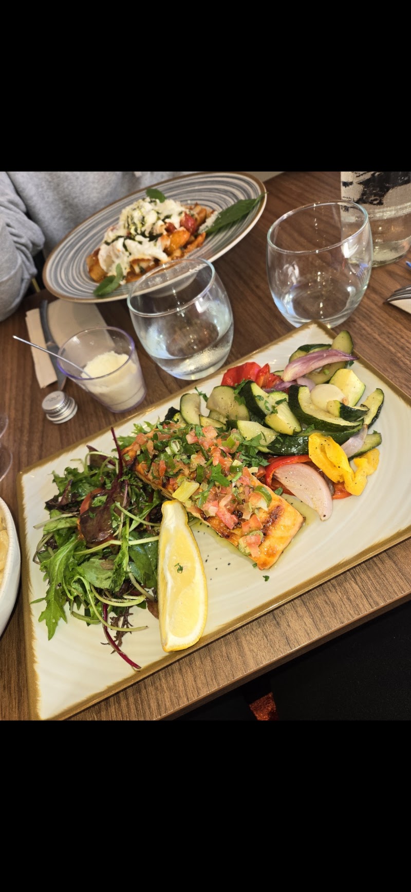 LE COSY - LE COSY 40 Av. Michel Jourdan, 06150 Cannes, France