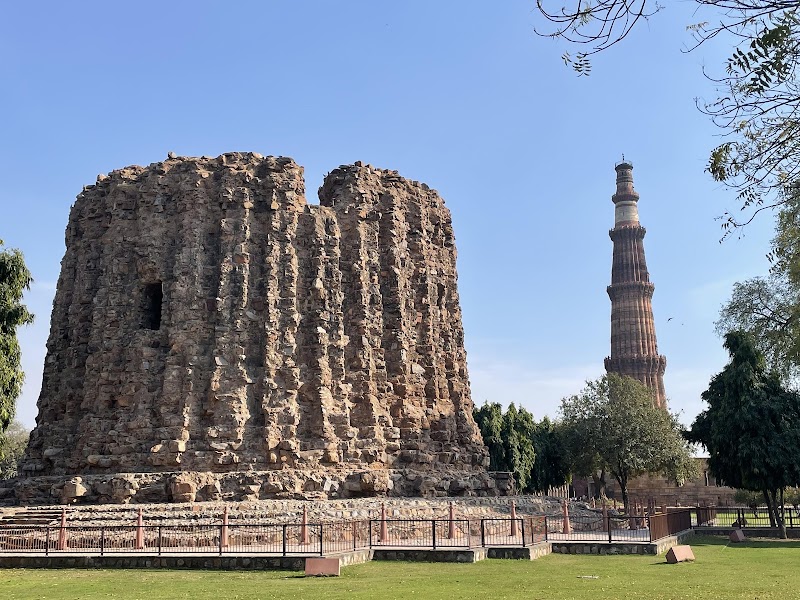 Qutb Minar - Qutb Minar Seth Sarai, Mehrauli, New Delhi, Delhi 110030, India