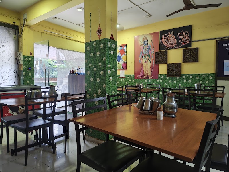 TULSI DINING HALL PURE VEG CHIPLUN - TULSI DINING HALL PURE VEG CHIPLUN Shop number 1, 2, 3 Tulsi Coop Hsg Soc, Prabhat Rd, Riad, Markandi, Chiplun, Maharashtra 415605, India