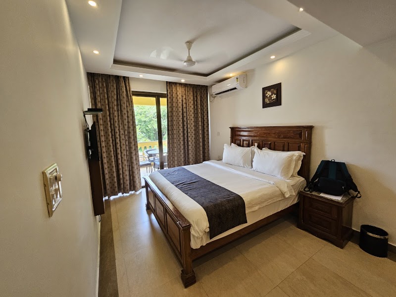 De Mandarin Beach Resort Suites & Villas Goa - De Mandarin Beach Resort Suites & Villas Goa Vaddi, Candolim, Goa 403515, India