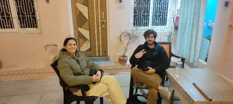 Shivangan Heritage HomeStays near ghat - Shivangan Heritage HomeStays near ghat, B 2/69, in front of adarsh shiksha mandir, bhadaini, Shivala, Varanasi, Uttar Pradesh 221005, India