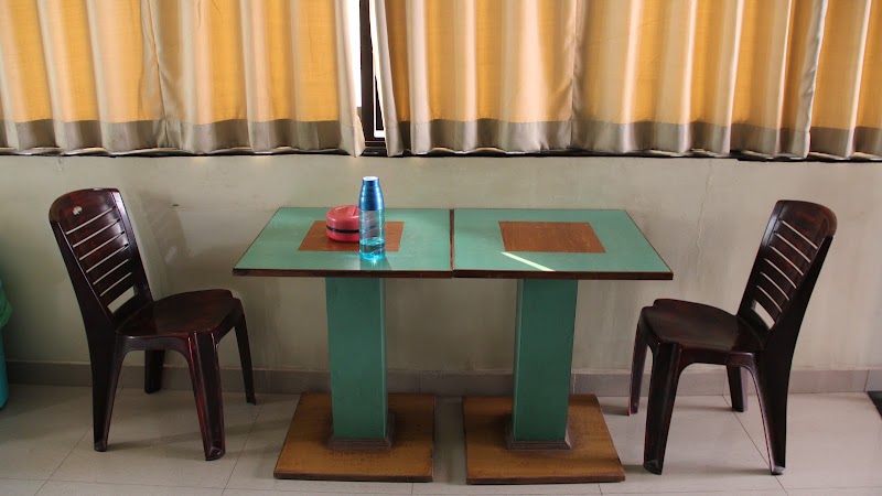 Sleepwell AC Deluxe Dormitory - Sleepwell AC Deluxe Dormitory 48-10-40, near buddhil park hotel srinagar lane, prakasam road, opp. lalitha jewellers, Dwaraka Nagar, Visakhapatnam, Andhra Pradesh 530016, India