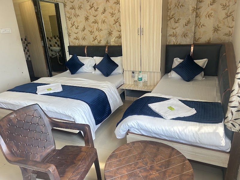 hotel mahakal ashray - hotel mahakal ashray, 134, opp. Mahakal Mandir, Kot Mohalla, Jaisinghpura, Ujjain, Madhya Pradesh 456006, India