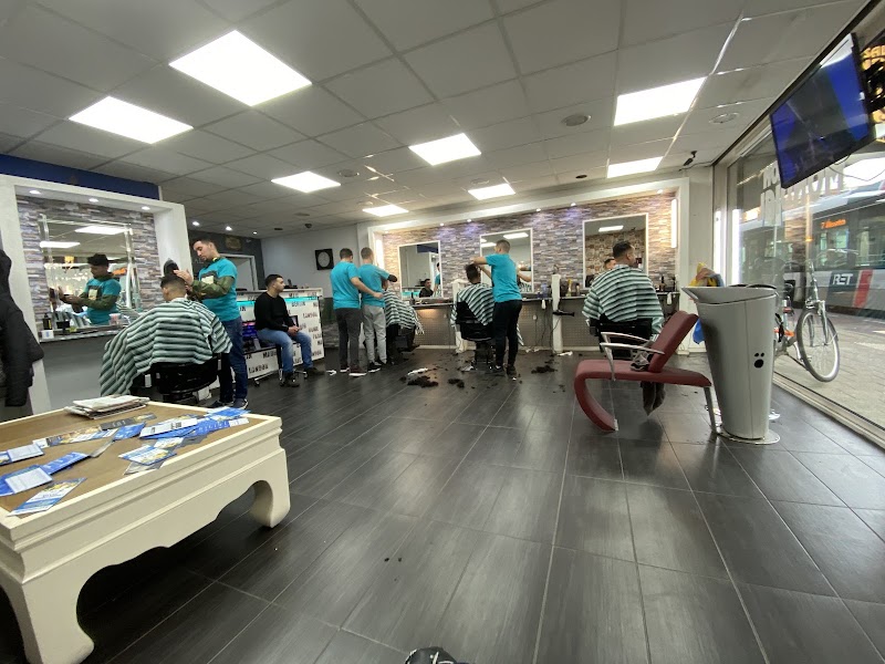 Kapsalon Mondial ✂ - Kapsalon Mondial ✂, Goudse Rijweg 13B, 3061 DA Rotterdam, Netherlands