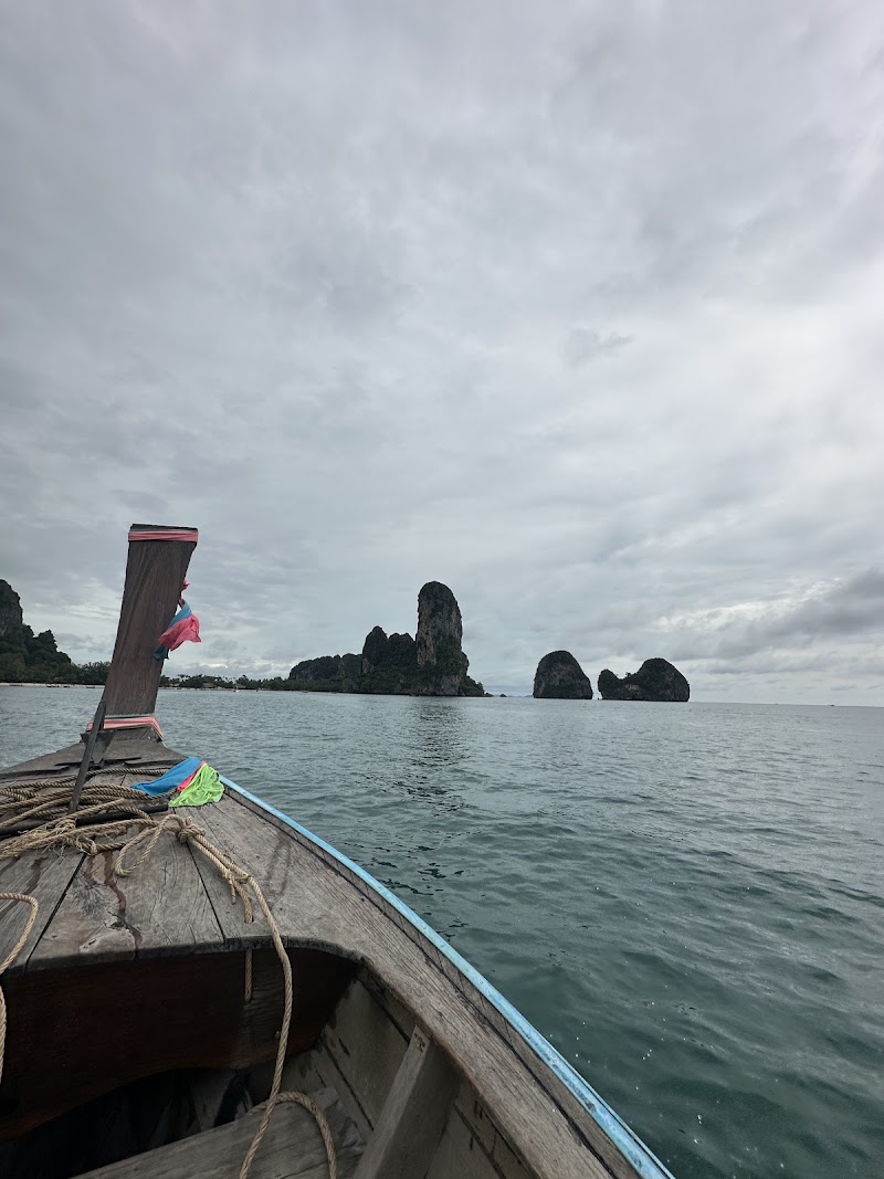 Ao Nang Longtail boat service - Ao Nang Longtail boat service, 2RM9+FJV, Ao Nang, Mueang Krabi District, Krabi 81180, Thailand
