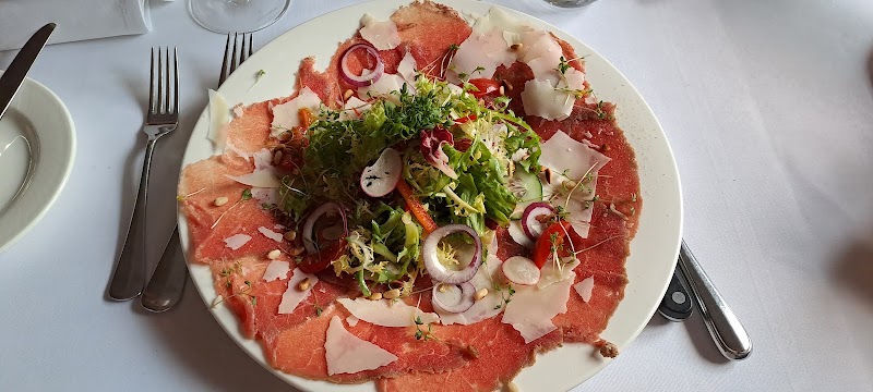 Drie Cronen Restaurant - Drie Cronen Restaurant Hofstraat 1, 6017 AK Thorn, Netherlands