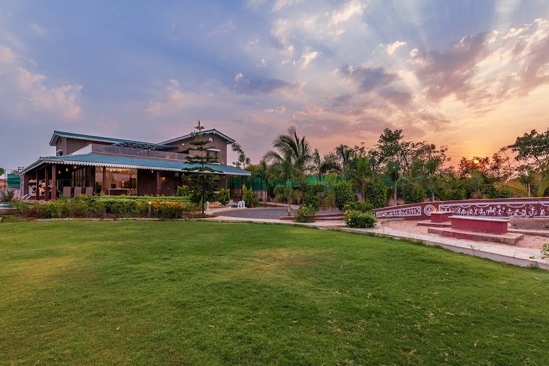 StayVista at Casa Del Verde | Luxury Villa with Private Pool in Nashik