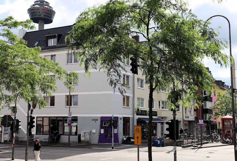Weltempfänger Backpacker Hostel - Weltempfänger Backpacker Hostel Venloer Str. 196, 50823 Köln-Ehrenfeld, Germany