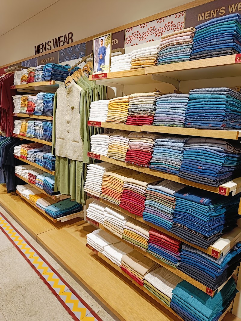 Fabindia, Bandra West - Fabindia, Bandra West, Near Tavaa Restaurant, 36-B, Turner Rd, next to Tanishq Store, TPS III, Bandra West, Mumbai, Maharashtra 400050, India