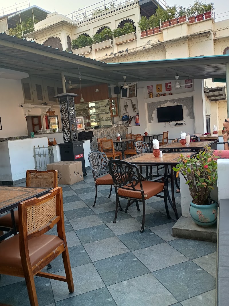 Rainbow Restaurant - Rainbow Restaurant 27-28, Lal Ghat Road, Near Jagdish Temple, Behind, Udaipur, Rajasthan 313004, India