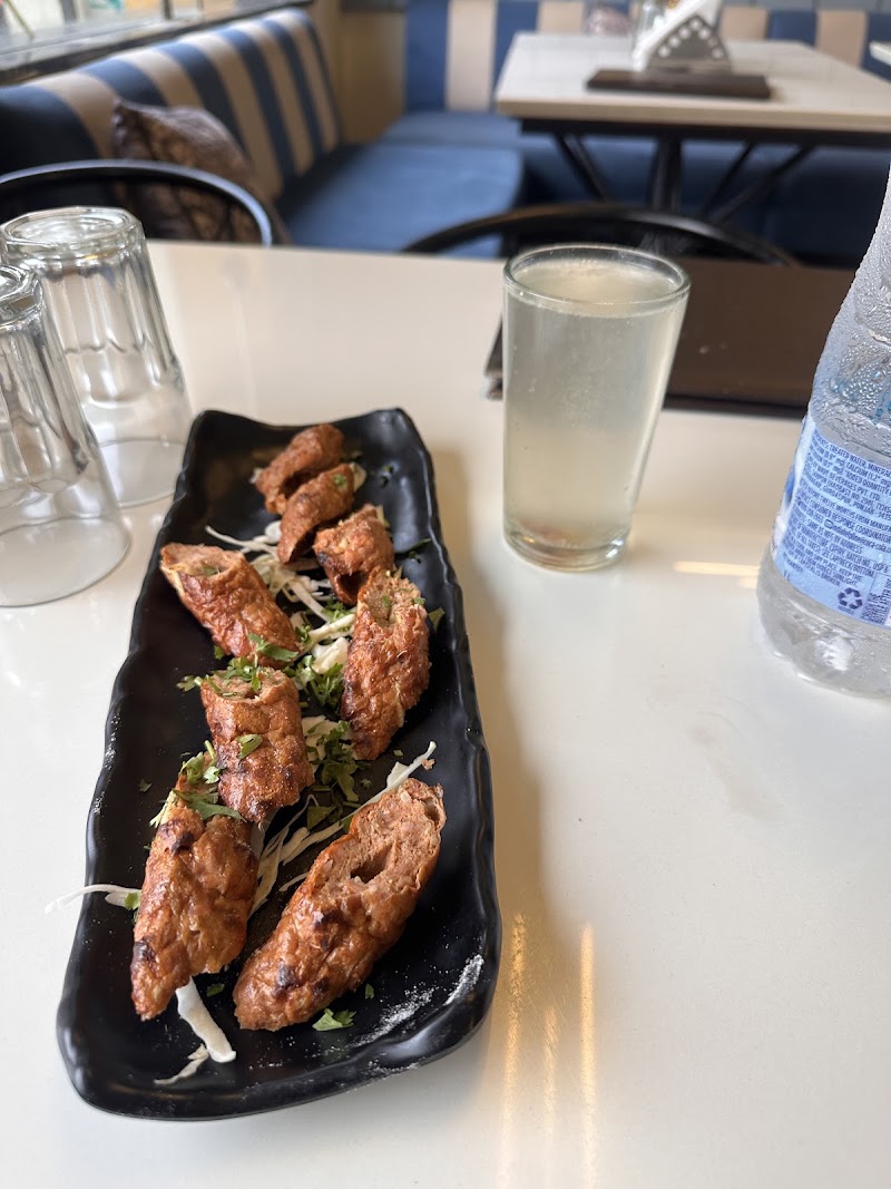 Pick & Move Restaurant Udaipur - Pick & Move Restaurant Udaipur 12, City Station Rd, opp. Madhav Tower, Udaipole, Toran Bawri, Jawahar Nagar, Udaipur, Rajasthan 313001, India