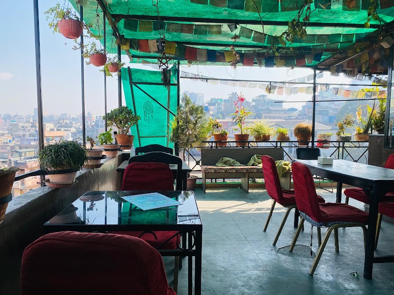 Three Peaks Inn - Three Peaks Inn Siddhi Ganesthan, Nasanh Dyah Marg, Kathmandu 44600, Nepal