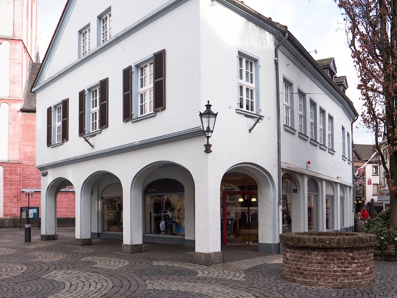 Möller - Möller, Buttermarkt 3, 47906 Kempen, Germany