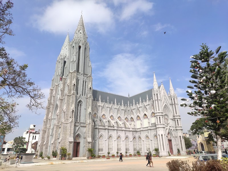 St. Joseph's Cathederal (St. Philomena's shrine) - St. Joseph's Cathederal (St. Philomena's shrine) 3042/1, Sawday Rd, near St. Chnilomina Church, Lashkar Mohalla, Lourdu Nagar, Mandi Mohalla, Mysuru, Karnataka 570001, India