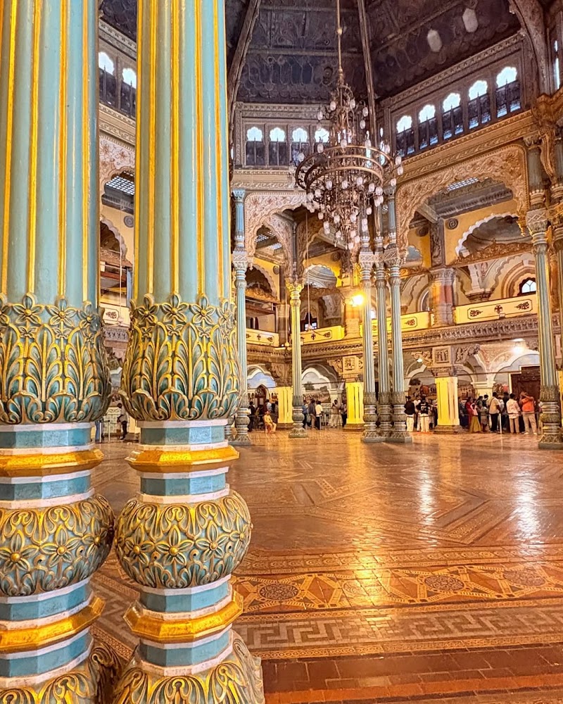 Mysore palace paid parking - Mysore palace paid parking 8M24+X95, Agrahara, Chamrajpura, Mysuru, Karnataka 570004, India