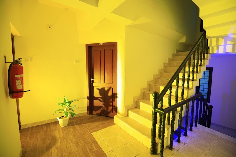 HOTEL GAMAS INN - HOTEL GAMAS INN TC25/351(1, Gandhari Amman Kovil Rd, Statue, Pulimoodu, Thiruvananthapuram, Kerala 695001, India