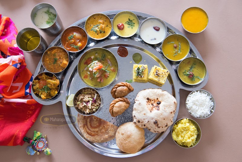 Maharaja Bhog Al Karama - Maharaja Bhog Al Karama Ground Level, A Block, Hamsah Mall Next to Ansar Gallery - الكرامة - دبي - United Arab Emirates