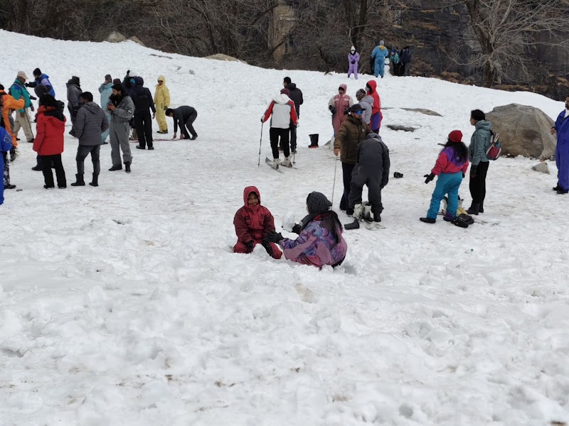 Hampta Pass Trekking Tours - Hampta Pass Trekking Tours, 32C Pocket L, First Floor, Sheikh Sarai Phase 2, G6PJ+2FC, 32C, Pocket L, Phase II, Sheikh Sarai, New Delhi, Delhi 110017, India