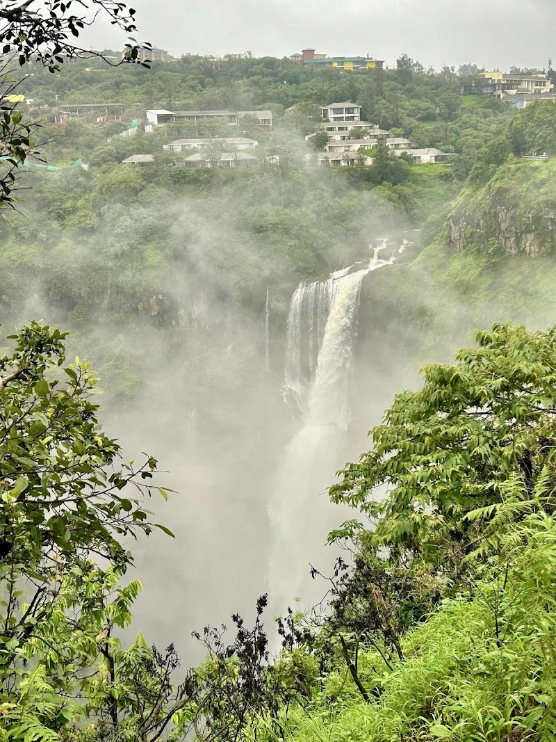 Valley View Waterfall - Valley View Waterfall Mahabaleshwar To Old Mahabaleshwar Rd, Mahabaleshwar, Maharashtra 412806, India