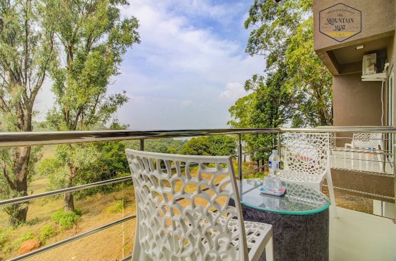 The Mountain Mist Hotel