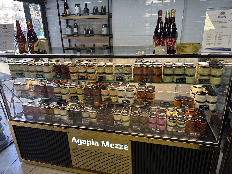 Agapia Mezze Mezeci - Agapia Mezze Mezeci, Göztepe, Fahrettin Kerim Gökay Cd NO:216/B, 34730 Kadıköy/İstanbul, Türkiye