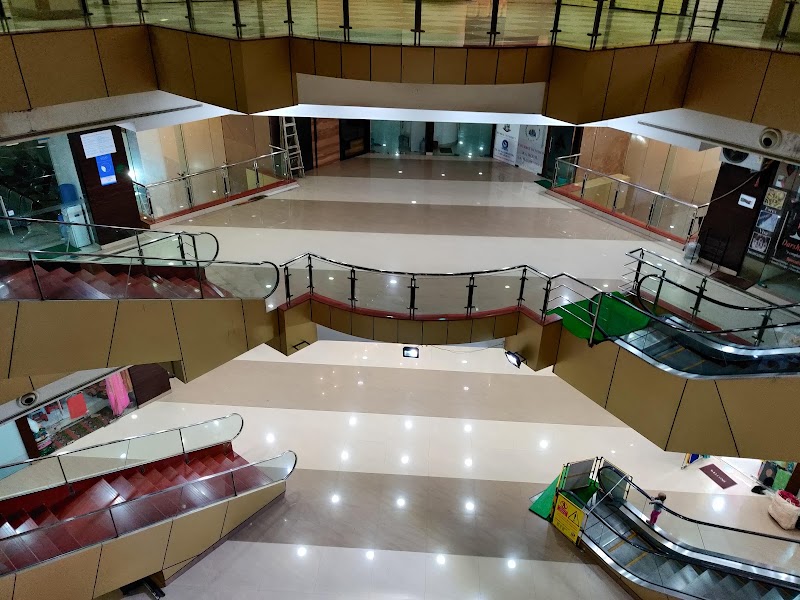 Topiwala Mukta A2 Cinemas, Goregaon West - Topiwala Mukta A2 Cinemas, Goregaon West 2nd Floor, Topiwala Center, Topiwala Rd, near Station (West, Kakaji Nagar, Jawahar Nagar, Goregaon East, Mumbai, Maharashtra 400104, India
