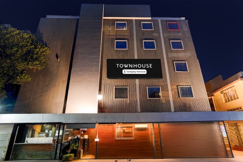 Super Townhouse by OYO Kanakpura Road Formerly Panchavati Comforts - Super Townhouse by OYO Kanakpura Road Formerly Panchavati Comforts, 253/6&7, Vasanthapura Main Road, Kanakapura Main Rd, near Yelachenahalli Metro Station, Prasanti Nagar, ISRO Layout, Bengaluru, Karnataka 560111, India