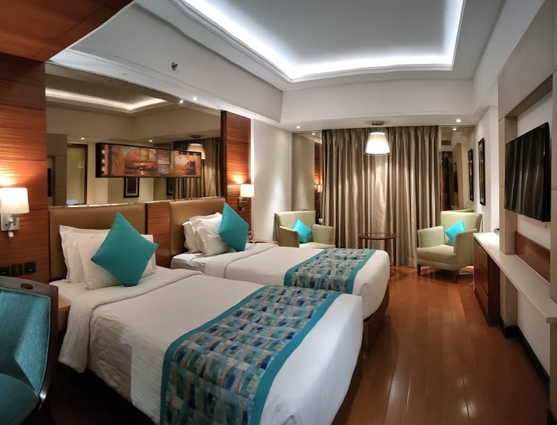 Madin Hotel - Madin Hotel The Mall Rd, beside JHV Mall, Near JHV Mall, Varanasi cantonment, Varanasi, Uttar Pradesh 221002, India