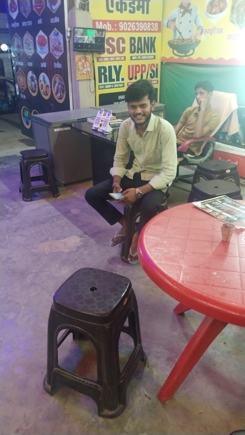Apna Dhaba - Apna Dhaba 128/8, Stanley Rd, Vivek Vihar Colony, Civil Lines, Prayagraj, Uttar Pradesh 211002, India
