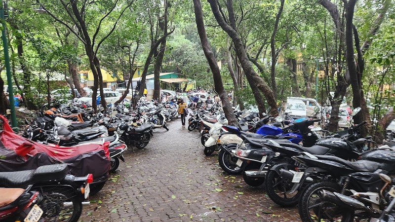 MATHERAN DASTURI CAR PARK. LAST POINT FOR CARS - MATHERAN DASTURI CAR PARK. LAST POINT FOR CARS, 273P+H48, Neral - Matheran Rd, Matheran, Maharashtra 410101, India