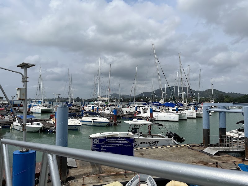 ท่าเรือฉลอง - ท่าเรือฉลอง, R8CV+8QV, Chalong, Mueang Phuket District, Phuket 83000, Thailand