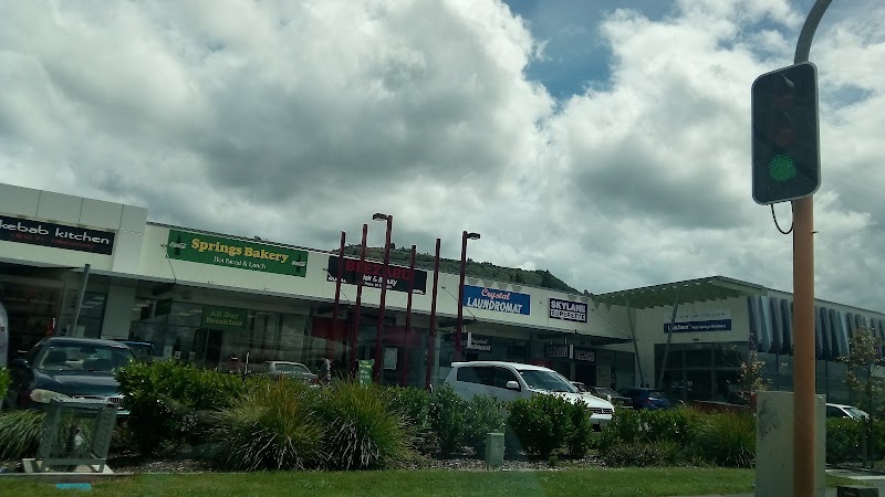 Crystal Laundromat Rotorua - Crystal Laundromat Rotorua 100 Fairy Springs Road, Fairy Springs, Rotorua 3015, New Zealand