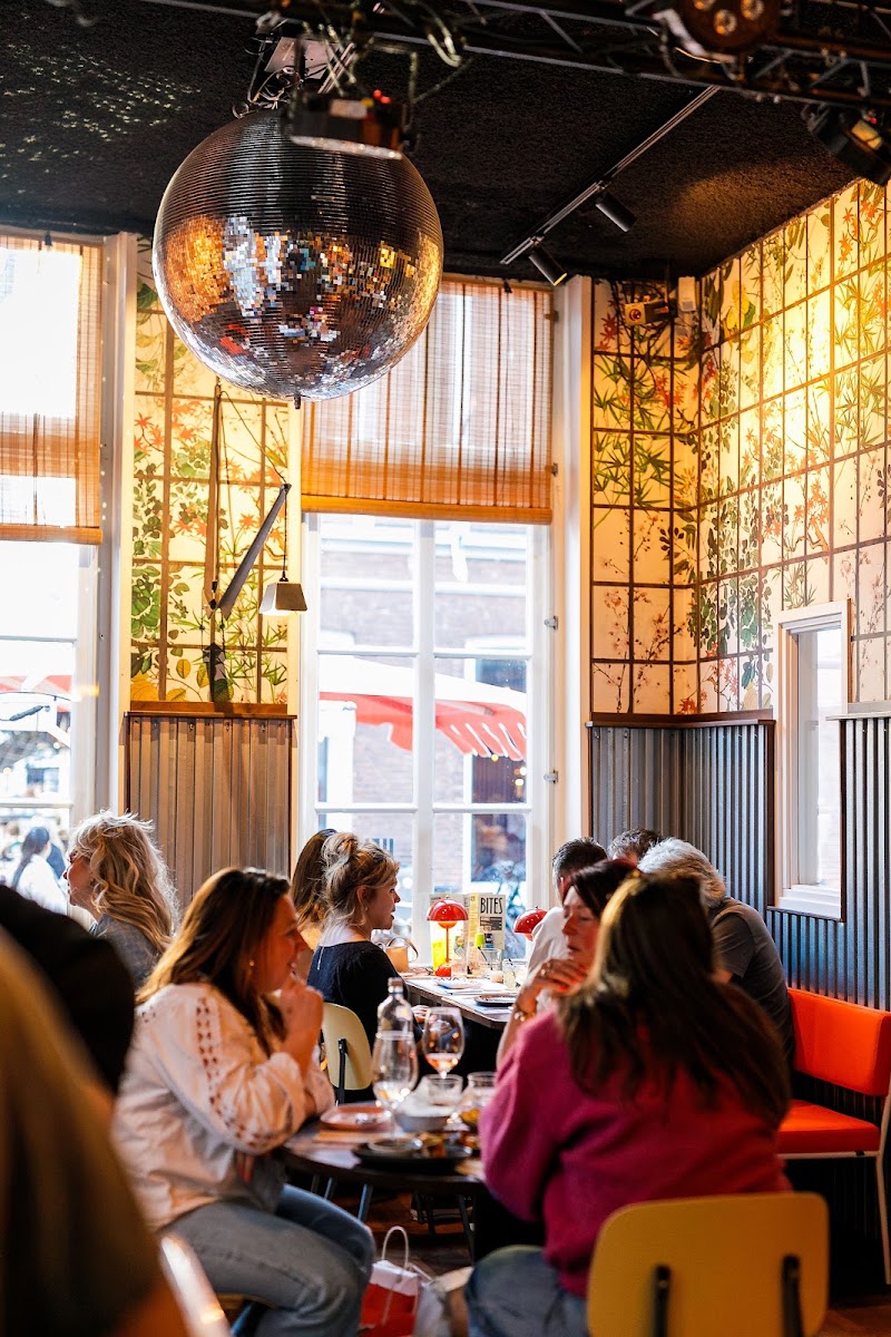 Hello My Friend - Hello My Friend Kruisstraat 31, 5211 DT 's-Hertogenbosch, Netherlands