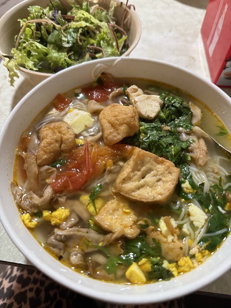 Vegan Pho Mrs Rose - Vegan Pho Mrs Rose 74 P. Quán Sứ, Cửa Nam, Hà Nội, Vietnam