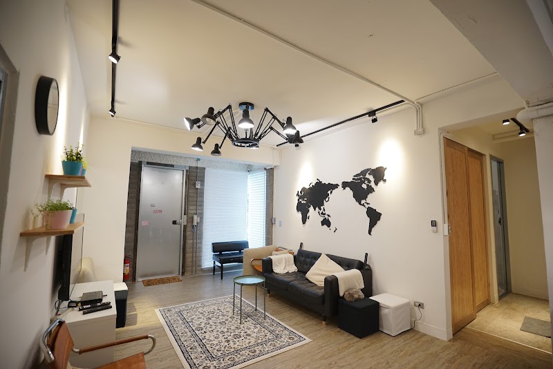 半伴_民生 apartner Share House - 半伴_民生 apartner Share House 105, Taiwan, Taipei City, Songshan District, Jingzhong Village, Alley 6, Lane 97, Section 4, Minsheng E Rd, 19號1樓