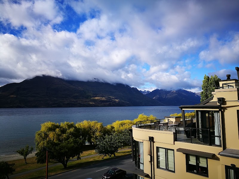 Lakefront Apartments & Lodges - Lakefront Apartments & Lodges 26 Lake Esplanade, Queenstown 9300, New Zealand