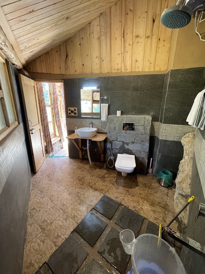 Doghari Chalets Jibhi by HimTrek Stay - Doghari Chalets Jibhi by HimTrek Stay Village and post office Jibhi Just 500 meters before, Market, Jibhi, Bini, Himachal Pradesh 175123, India