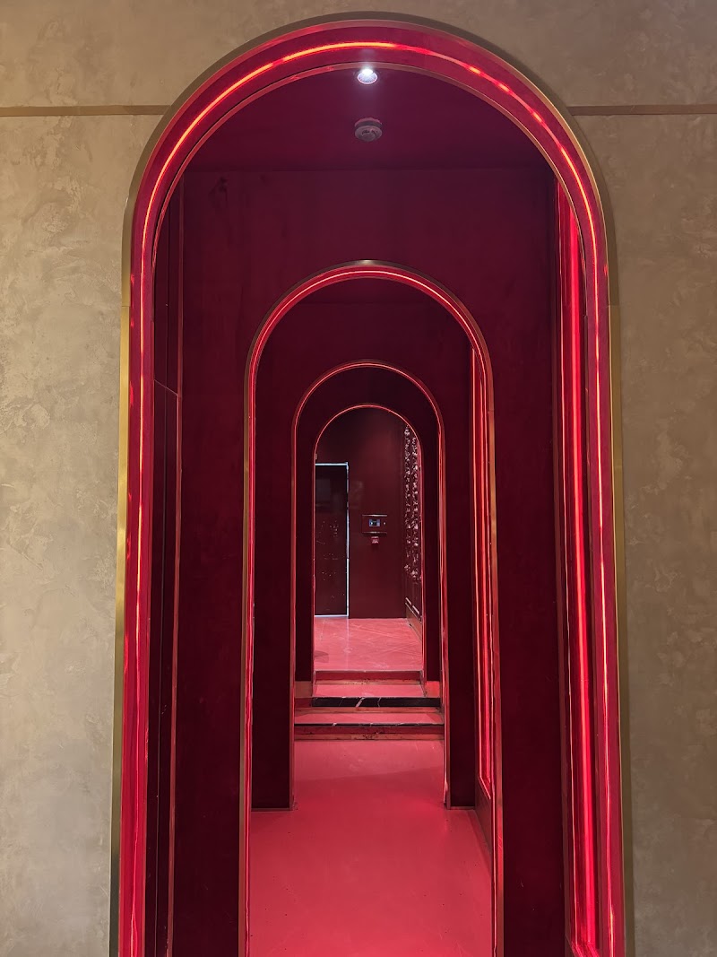 House of Akina - House of Akina, Golden Palace, Turner Rd, opposite Mala Sinha Bunglow, Bandra West, Mumbai, Maharashtra 400050, India