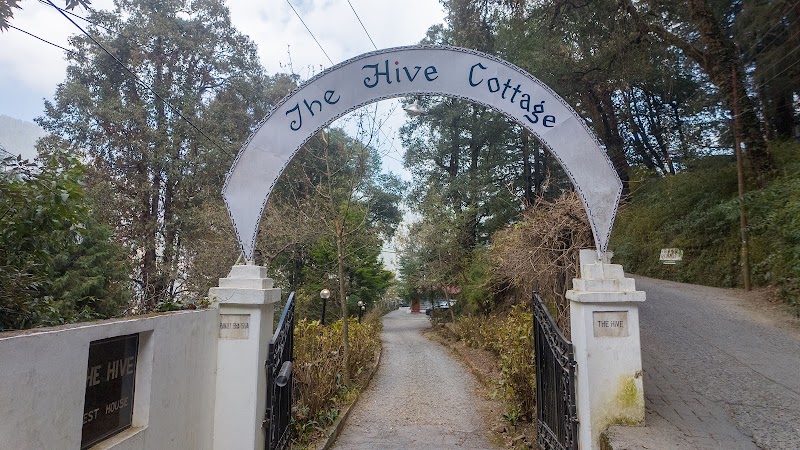 Alaya Stays by ELIVAAS The Hive Cottage - Alaya Stays by ELIVAAS The Hive Cottage Endcliffe Road, Ayarpatta, Nainital, Uttarakhand 263001, India