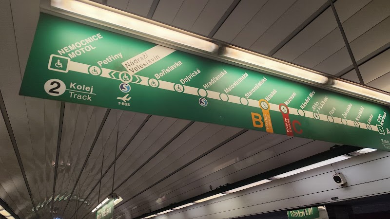 Stanice Metro A Nádraží Veleslavín - Stanice Metro A Nádraží Veleslavín, Veleslavínská 160/00, 160 00 Praha 6, Czechia