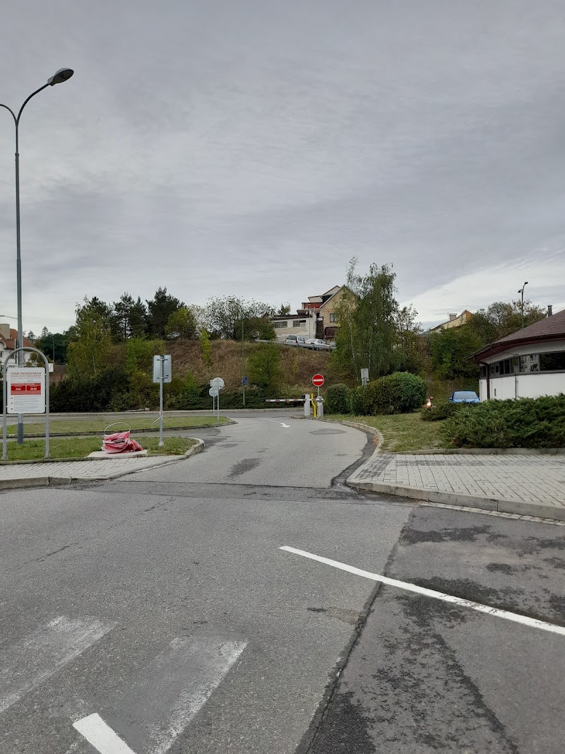 Parkoviště Vítězslava Nezvala (autobusové nádraží) - Parkoviště Vítězslava Nezvala (autobusové nádraží), V. Nezvala 996/1, 674 01 Třebíč-Třebíč 1, Czechia
