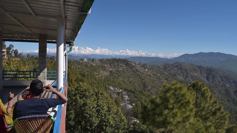 Rudra Himalayan Retreat - Rudra Himalayan Retreat Crank's Ridge Kasaar Devi Temple, Almora-Bageshwar Rd, Almora, Mat, Uttarakhand 263601, India