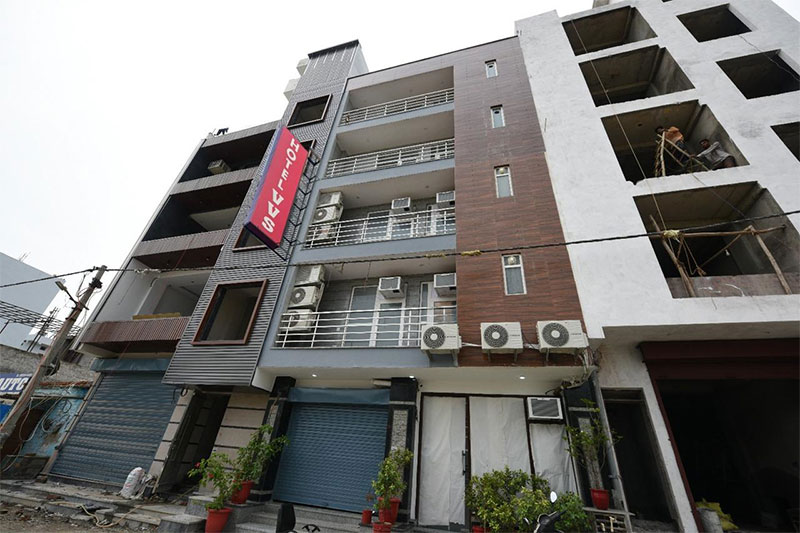 Hotel VVS Near Delhi Airport