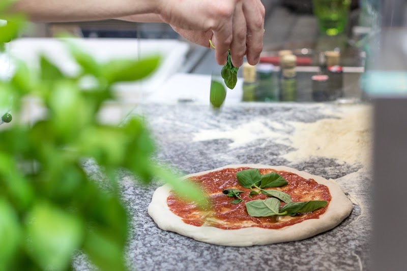 Pizzeria La Spiga - Pizzeria La Spiga, Lerchenfelder Str. 65, 1070 Wien, Austria